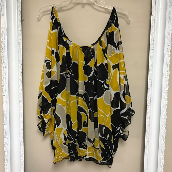 Check Me First top - Picture 2 of 7